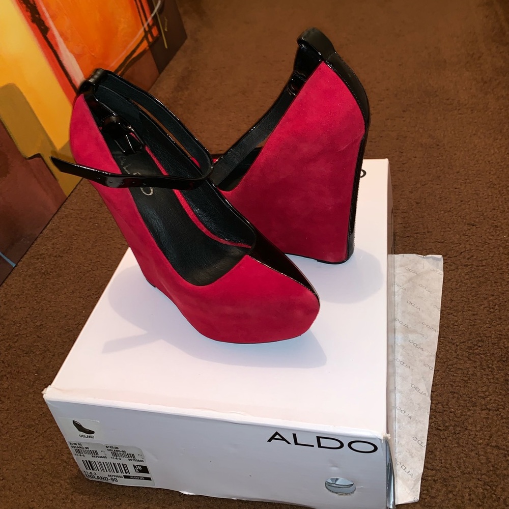 Red & Black Aldo Wedge Heels